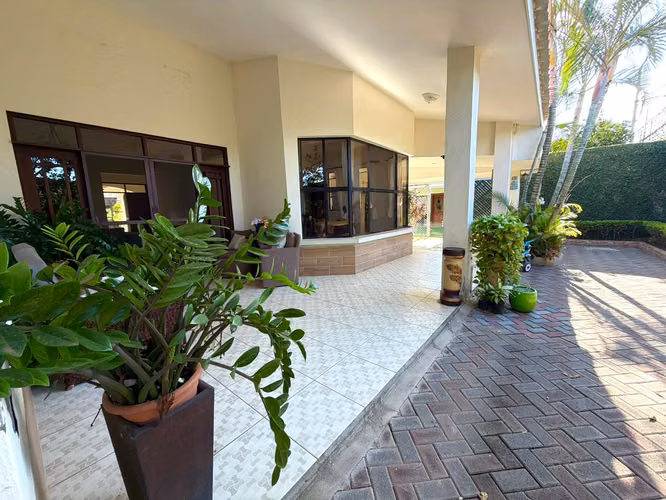  CASA AMPLIA EN RENTA EN LOMAS DEL VALLE – A 2 MIN DE GALERÍAS SANTO DOMINGO - Imagen 15