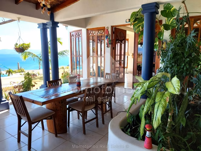 Casa de Playa en Venta Rivas, Playa Manzanillo, Tola
