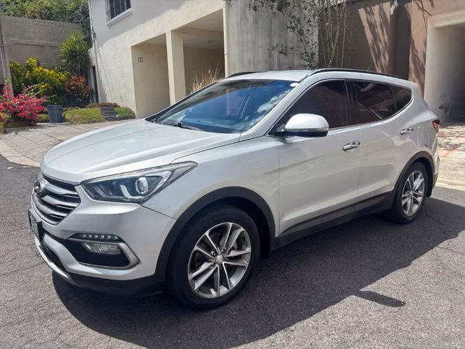 HYUNDAI SANTA FE 2018 ÚNICO DUEÑO $15,500  NEGOCIABLES