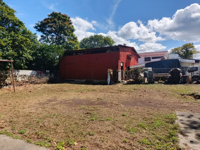 LA CAÑADA. SE VENDE LOTE DE TERRENO 1,099 VRS.