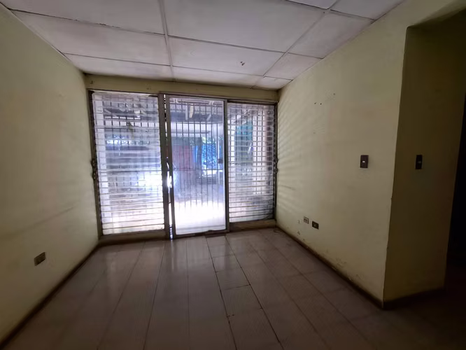 GG - Venta, local comercial en Los Robles