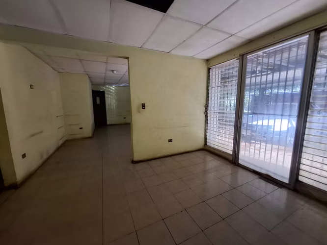 GG - Venta, local comercial en Los Robles