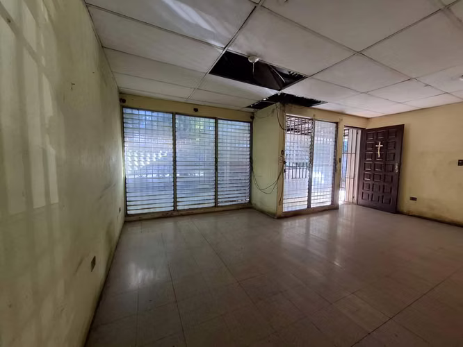 GG - Venta, local comercial en Los Robles