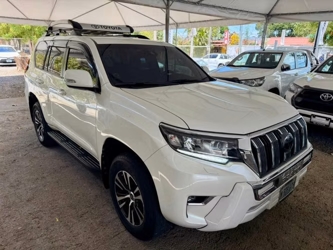 Toyota Prado TXL año 2022