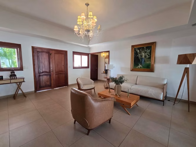Casa en Venta en Las Colinas | Amplio Terreno 1,500 vrs² | Seguridad + Naturaleza - Imagen 9