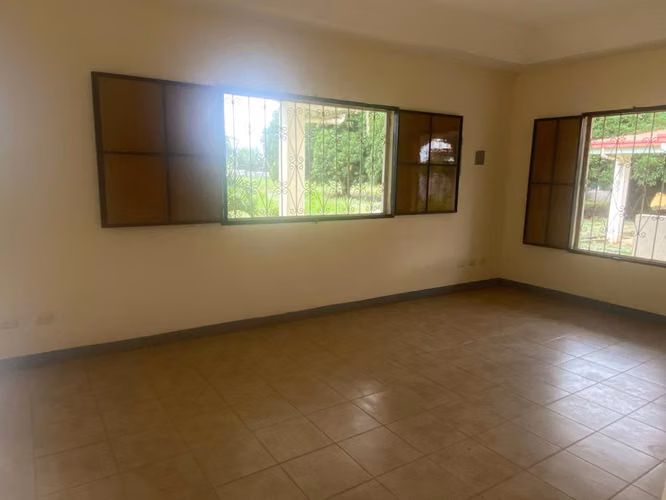 ESPACIO PARA BODEGA Y OFICINAS EN LAS JAGUITAS!! - Imagen 7