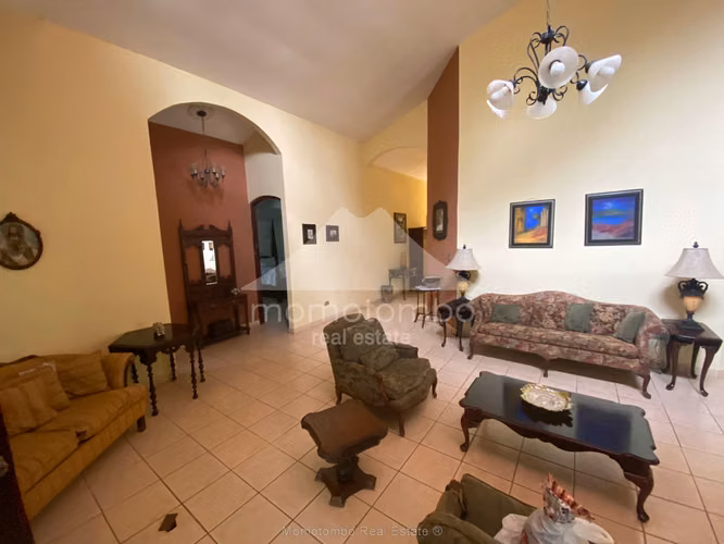 Quinta en Venta Carretera Vieja a Leon, Managua