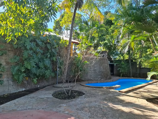 Venta de casa en Villa Fontana Sur Managua