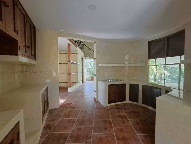 Venta de casa en Villa Fontana Sur Managua