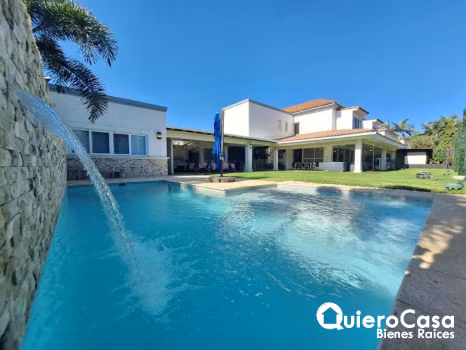 Preciosa residencia en renta en Las Colinas - Imagen 17