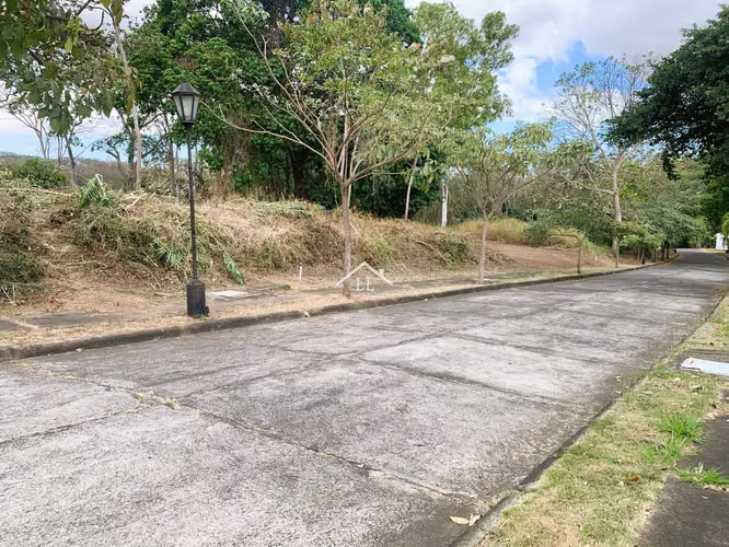 LL - Se Vende Terreno en Balcones de Santo Domingo - Imagen 4