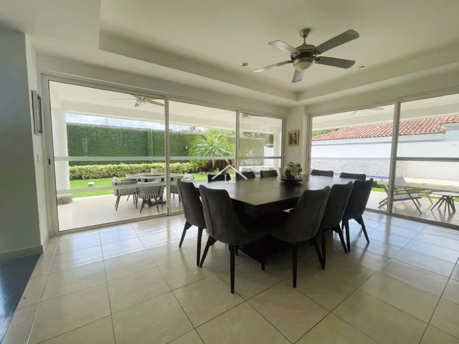 LL - Se Vende Casa en Condominio en Las Colinas