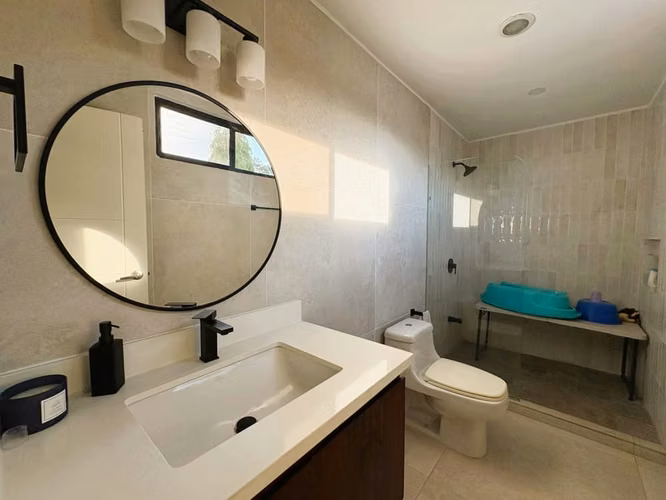 Moderna Casa en Venta en Condominio – Santo Domingo