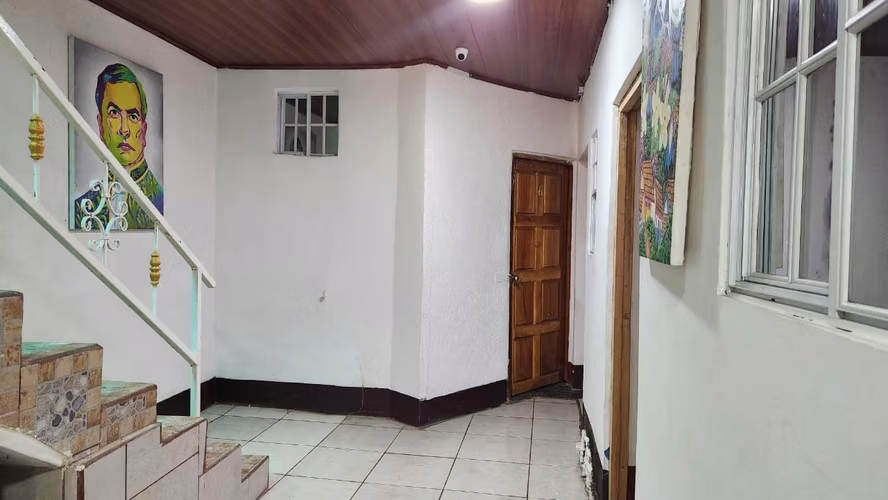Hostal en venta ubicado cerca de Walmart Guanacaste