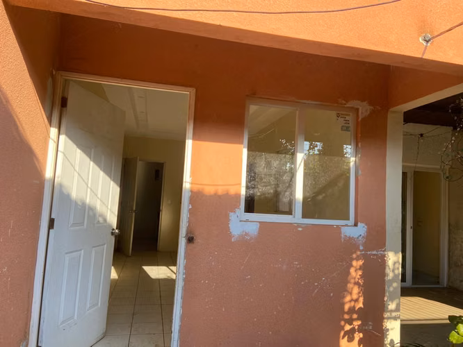 NO-Vendo casa en Las Jaguitas