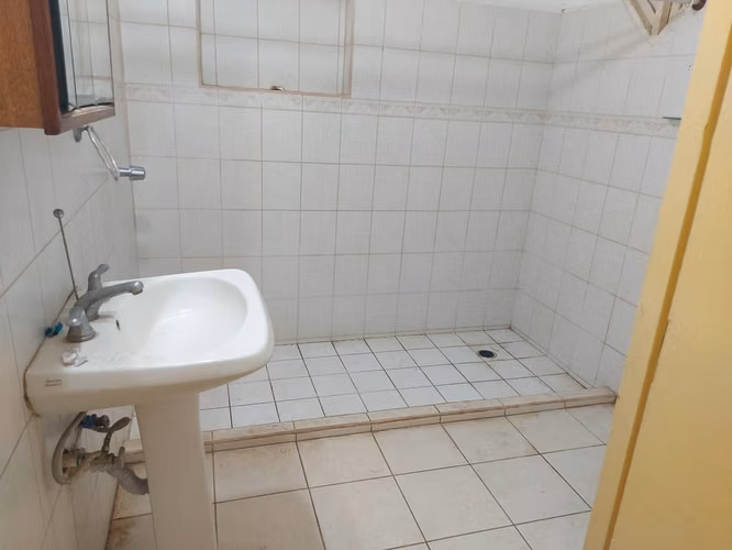 K W - Venta, casa en Reparto San Juan - Imagen 7