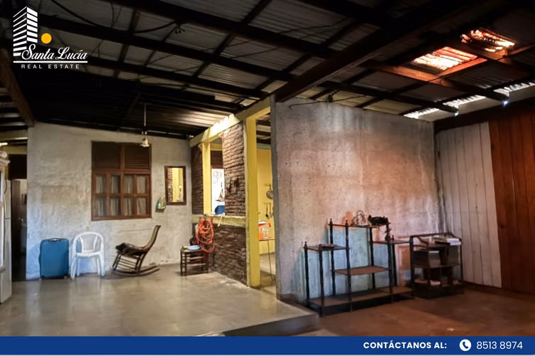 Amplia casa en venta en La Subasta - Imagen 4