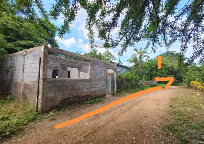 Vendo terreno de 20x50 con obra gris