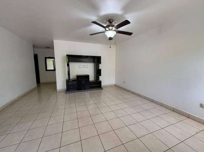 Oportunidad de renta en villas  de San angel - Imagen 2