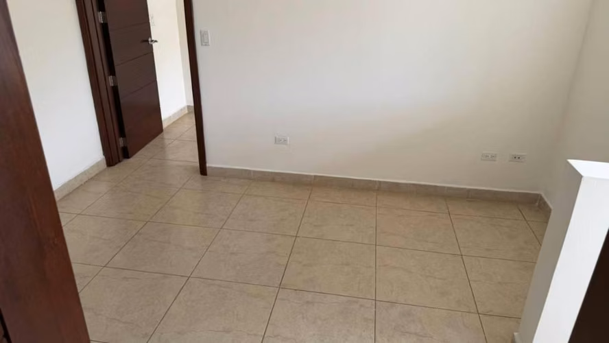 Casa renta tercera entrada las colinas - Imagen 4