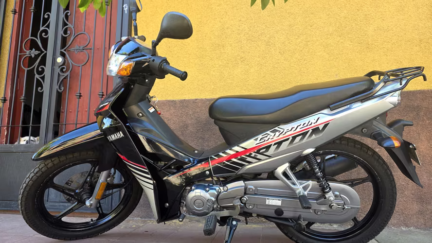 SE VENDE MOTO