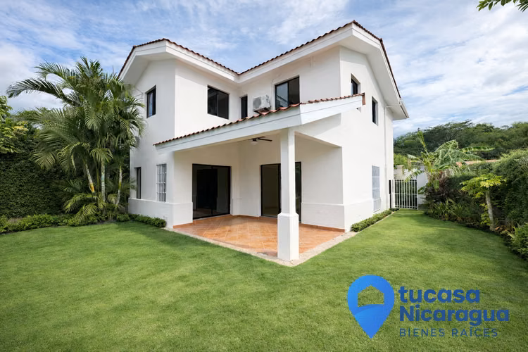Rental House in Villa Fontana - 3 Rooms - 124; Excellent Location