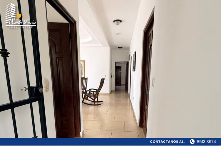 Casa en venta con Piscina en Santo Domingo - LL