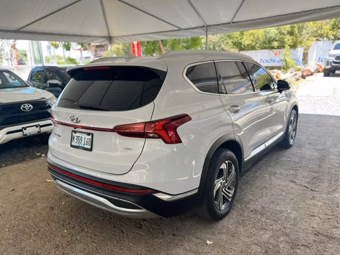 Hyundai Santa FE año 2023