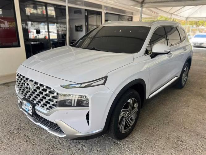 Hyundai Santa FE año 2023