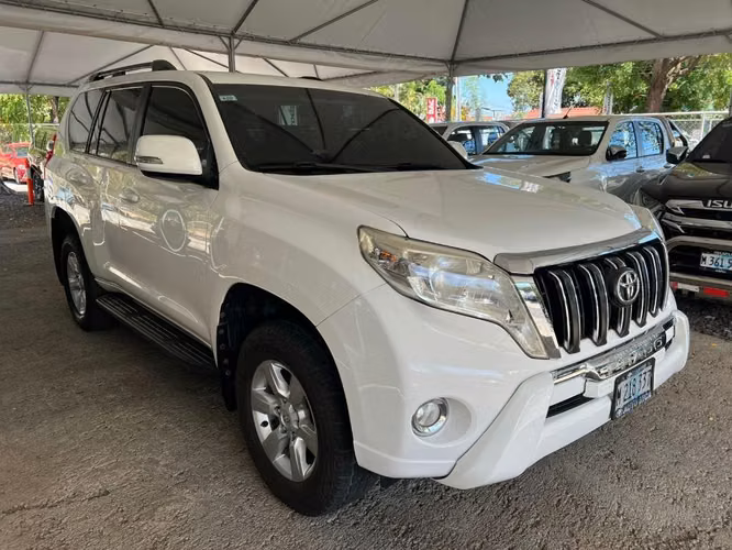 Toyota Prado TXL año 2014