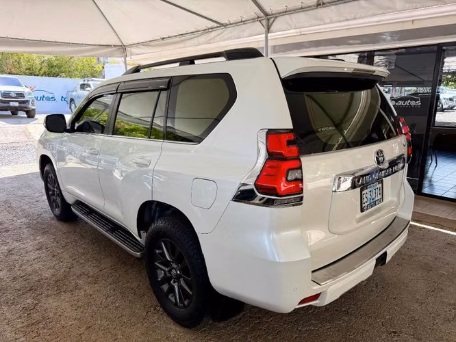 Toyota Prado VXL año 2019