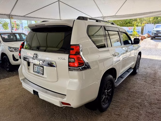 Toyota Prado VXL año 2019
