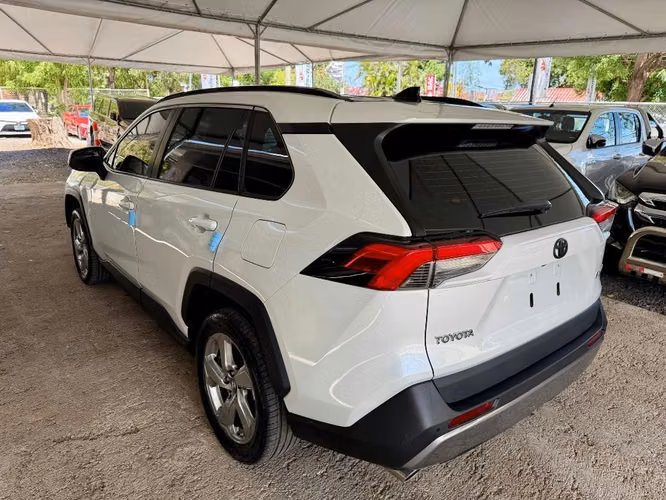 Toyota Rav4 año 2022