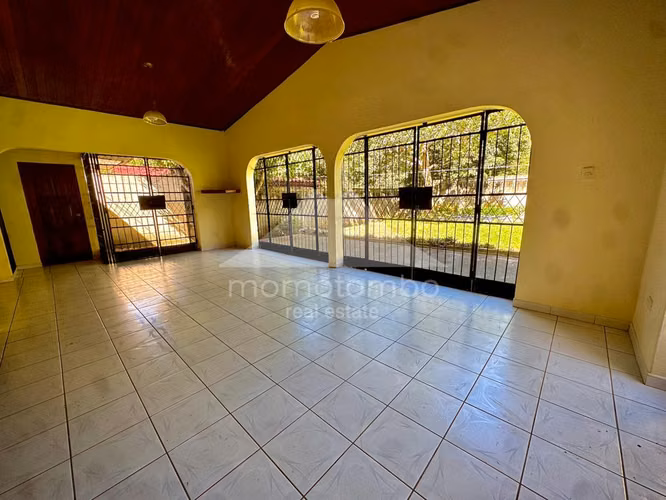 Casa en Venta Carretera Sur, Managua