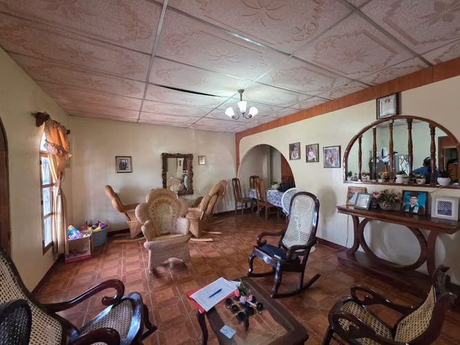  CASA EN VENTA – MONSEÑOR LEZCANO, MANAGUA | U$95,000 DÓLARES - Imagen 2