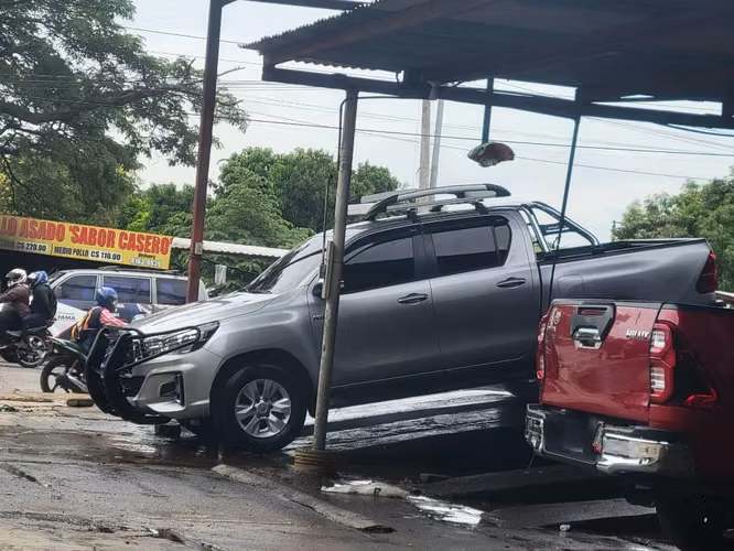 Toyota hilux