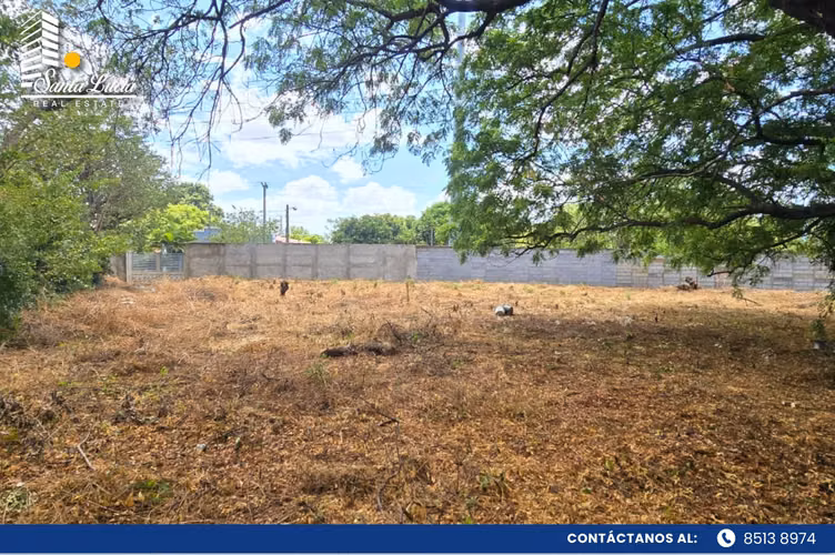 Terreno en Venta en Las Colinas-LL