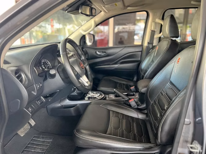 Nissan Frontier pro 4x