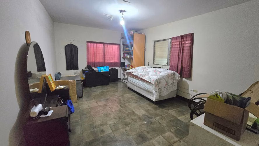 Amplia propiedad 2066 V2 en venta en Planes de Altamira sobre calle principal