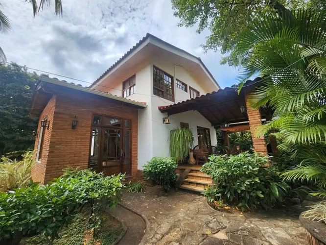 KW - Venta de casa en Reparto Santa Isabel, km 10.5 Carretera Sur.