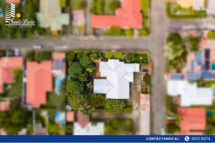 Casa en venta en Carretera a Masaya-LL