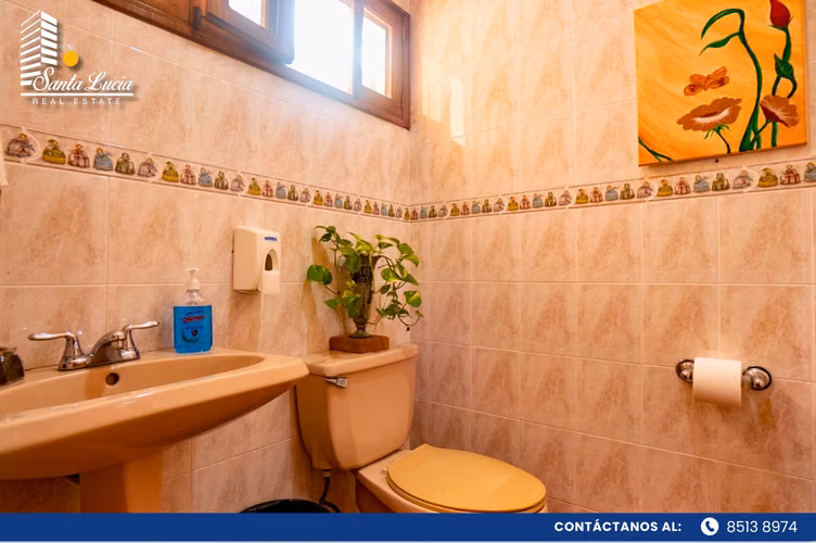 Casa en venta en Carretera a Masaya-LL