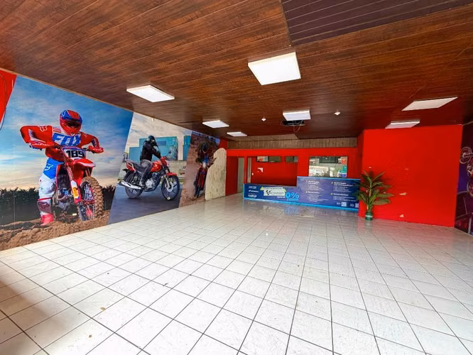 PISTA DEL HUEMBES - LOCAL COMERCIAL - RENTA - Imagen 4