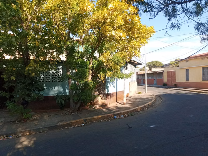 NO-Vendo casa en Ciudad Jardín