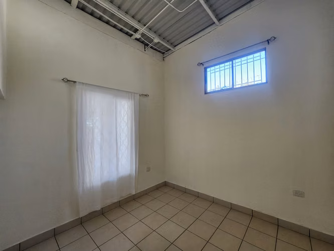 VILLA MIGUEL GUTIERREZ. BONITA CASA EN VENTA. - Imagen 13