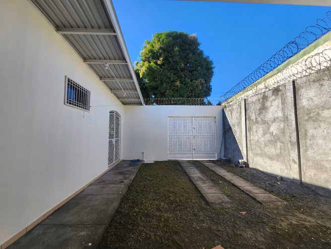 VILLA MIGUEL GUTIERREZ. BONITA CASA EN VENTA. - Imagen 17