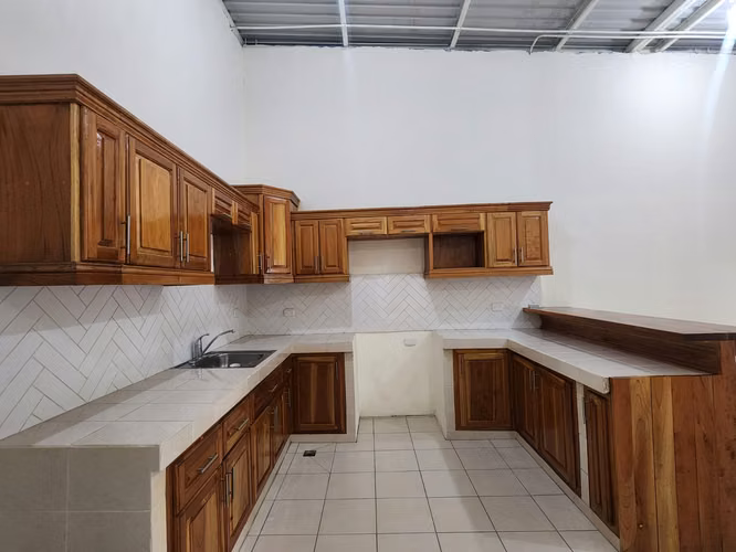 VILLA MIGUEL GUTIERREZ. BONITA CASA EN VENTA. - Imagen 4