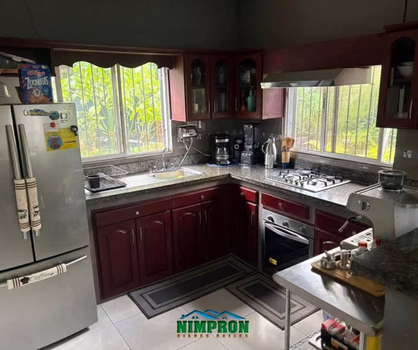 En venta Casa Quinta, Tcuantepe, calle principal