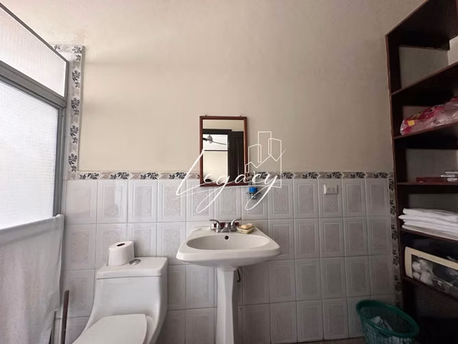 EG- Ganga casa de 4 habitaciones en carretera viaje a león en residencial privado