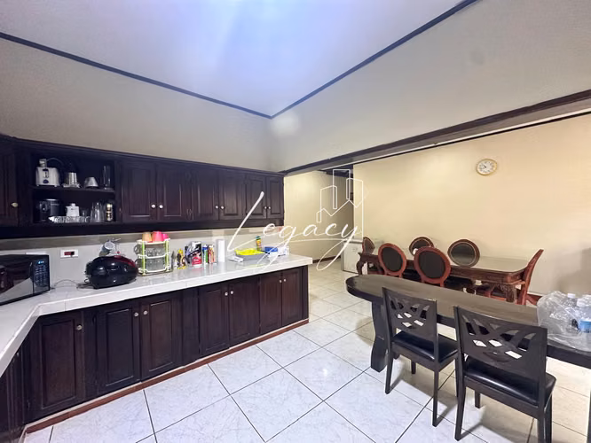 EG- Ganga casa de 4 habitaciones en carretera viaje a león en residencial privado